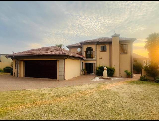 4 BEDROOM PROPERTY TO RENT IN OLYMPUS AH